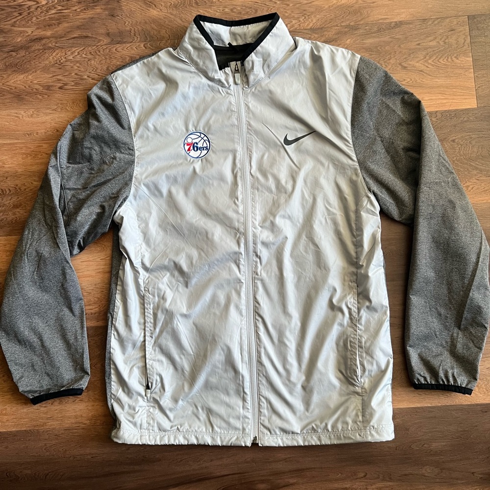 Nike Light Gray and Dark Gray Men's Windbreaker